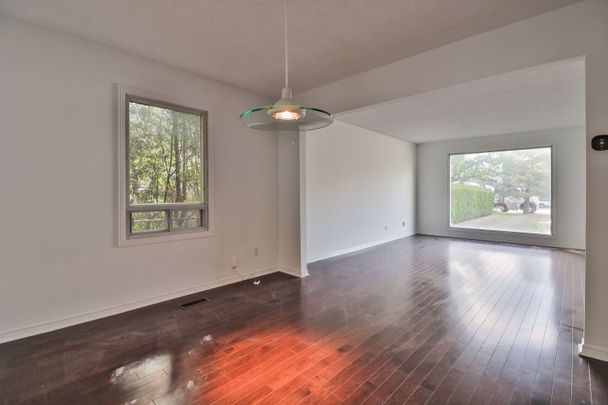 For Lease - 18 Dervock Crescent, Toronto, Ontario - Photo 1