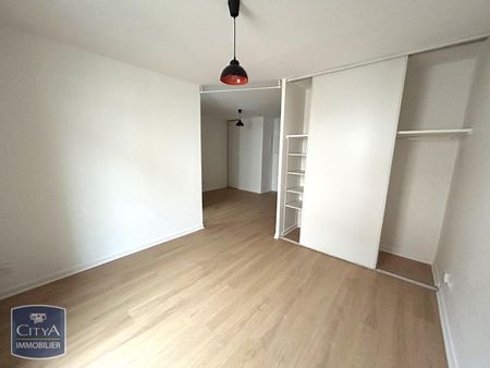 Location Appartement 1 pièce 31m² CHAMBERY 73000 - Photo 2