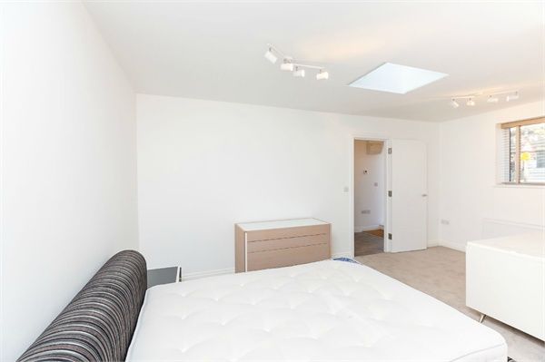 Combedale Road, London - Photo 1