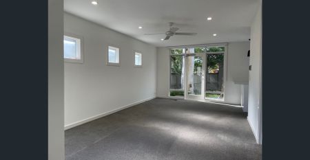 For inspection details please contact : Adriana McDonald amcdonald@hodges.com.au or 9598 1111 - Photo 4