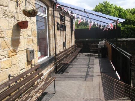 1 bedroom in a house share to rent - Photo 5