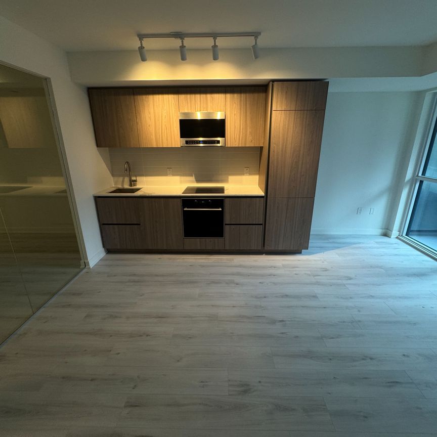 For Lease - 120 Broadway Avenue Unit# 313, Toronto, Ontario - Photo 1