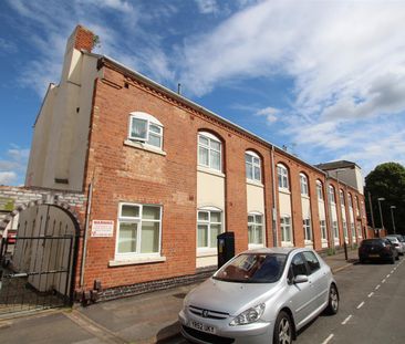 Western Road - Photo 1