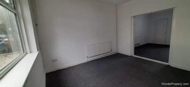 3 bedroom property to rent in Grimsby - Photo 1