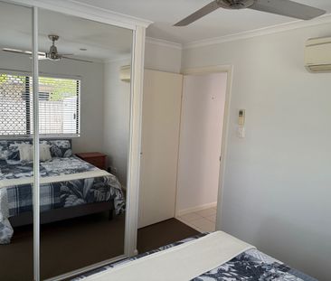 2/5 Mussett Street, Glenella - Photo 5