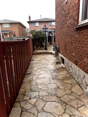 For Lease - 121 Jackman Crescent, Vaughan, Ontario - Photo 1