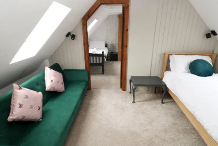 3 bedroom barn conversion to rent - Photo 3