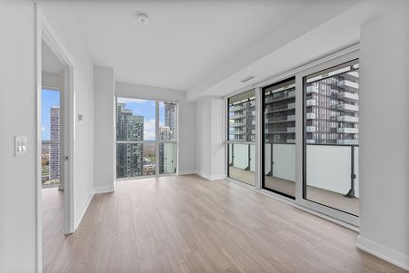 For Lease - 430 Square One Drive Unit# 2706, Mississauga, Ontario - Photo 3