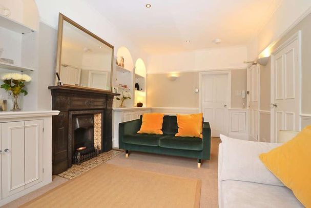 Victoria Avenue, Surbiton, KT6 - Photo 1