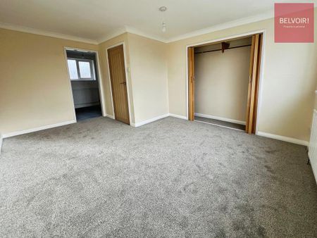 4 bedroom detached house to rent - Photo 4