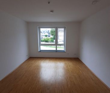 Zentrale und geräumige 2-Zimmerwohnung mit Balkon - Photo 1