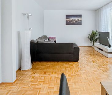 Großzügige 2-Zimmer-Hochparterre-Wohnung in ruhiger Lage - Photo 1
