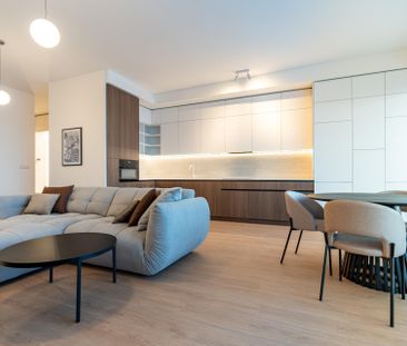 LUXUS, PANORAMATICKÝ VÝHĽAD A TOP LOKALITA! Exkluzívny 3-izbový byt s 25 m² terasou v CASSOVARE - Photo 1