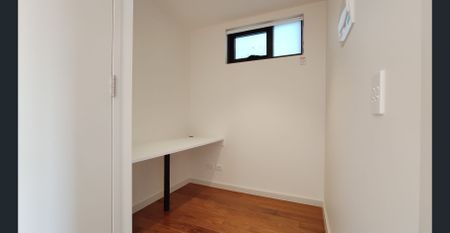 Absolutely Luxurious 2 bedroom plus Study Apartment For Rent ! ! ! - Photo 3