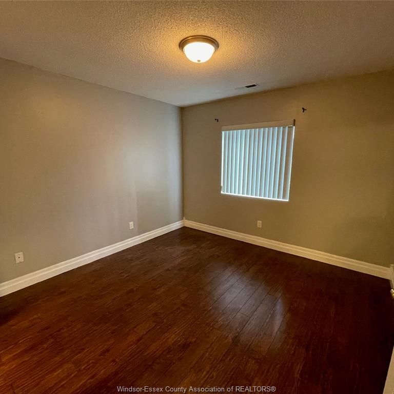 For Lease - 3160 Wildwood Unit# 107, Windsor, Ontario - Photo 1