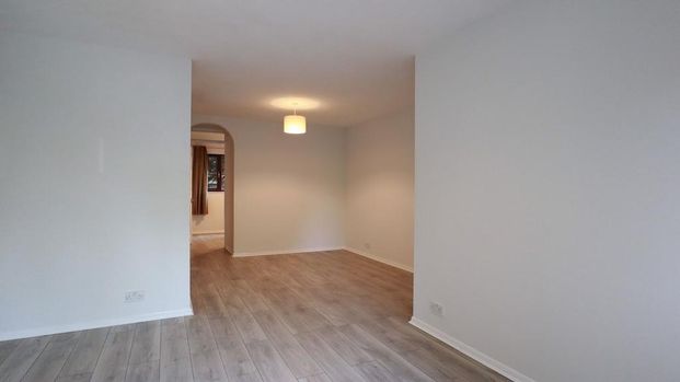 1 bedroom ground floor flat to rent - Photo 1
