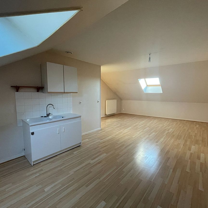 Location appartement 3 pièces, 48.95m², La Flèche - Photo 1