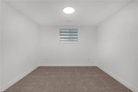 For Lease - 7426 PARKSIDE Road Unit# Lower, Niagara Falls, Ontario - Photo 2