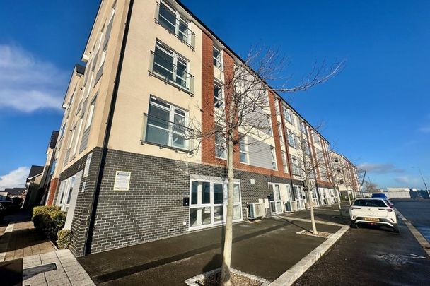 Stabler Way, POOLE - Photo 1