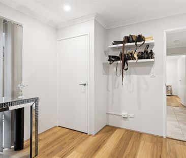 IDEAL FAMILY HOME (AVAILABLE FROM 5TH DECEMBER) - Photo 2