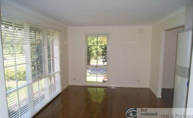 Terrific 3 Bedroom Home! - Photo 1