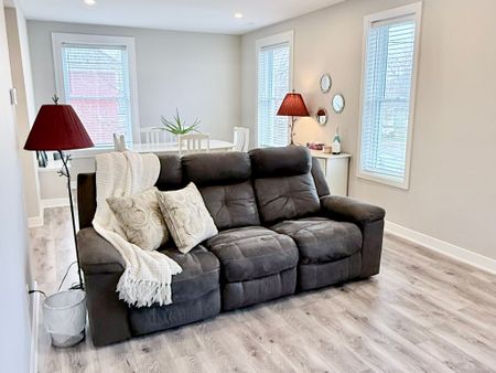 For Lease - 143 Elmsley Street Unit# B, Smiths Falls, Ontario - Photo 2