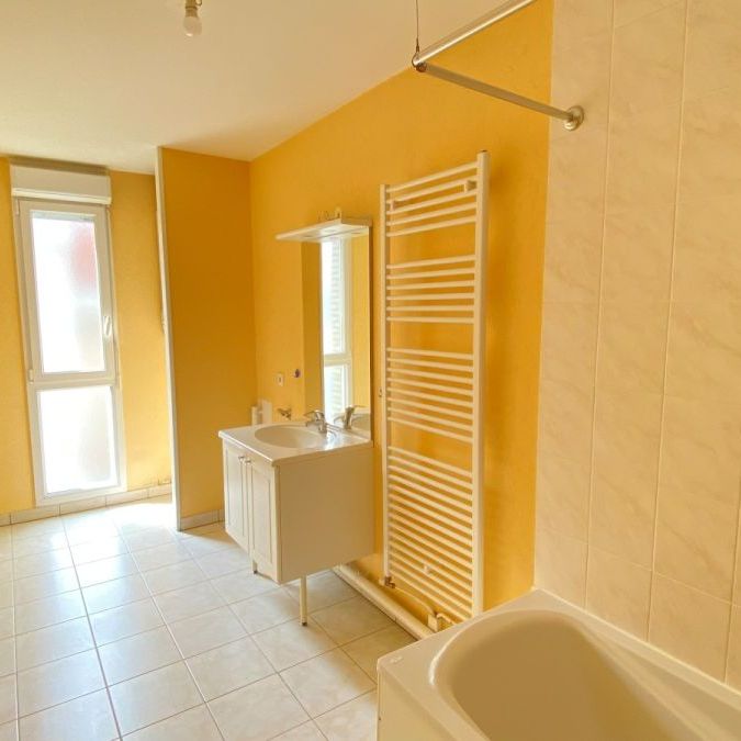 Location appartement T3 82.40m² à Reims (51100) Loyer CC * : 814.67 € Réf : ER.24248 - Photo 1