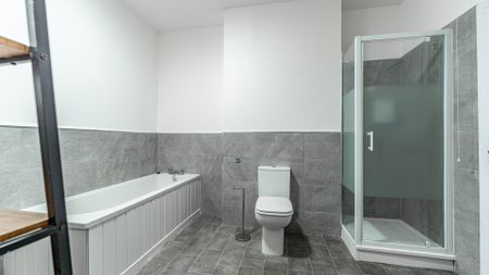 Virginia Street Flat 2/1 - Photo 5