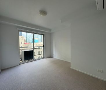 806/118 Franklin Street, MELBOURNE - Photo 1