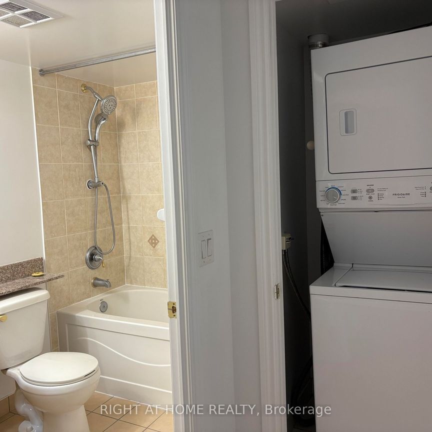 For Lease - 5 Michael Power Place Unit# 1006, Toronto, Ontario - Photo 1