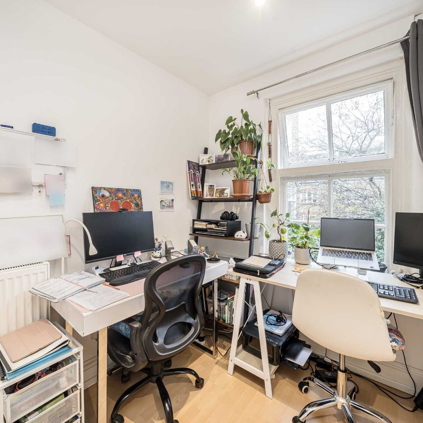 Acre Lane, London, SW2, London - Photo 1