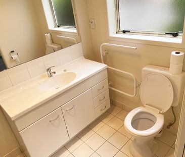 19 San Bernadino Dr, Henderson - Photo 3