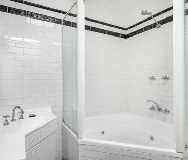 13 Steel Street, Surry Hills NSW 2010 - House For Rent | Domain - Photo 2