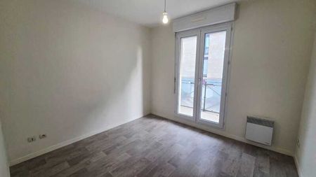 Location Appartement 2 pièces 51m² ORLEANS 45000 - Photo 2