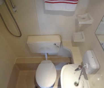 Flat 01 West Cromwell Road, Earls Court SW5 9QL - Photo 5