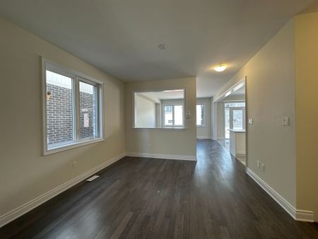 For Lease - 298 Forks Road, Welland, Ontario - Photo 2