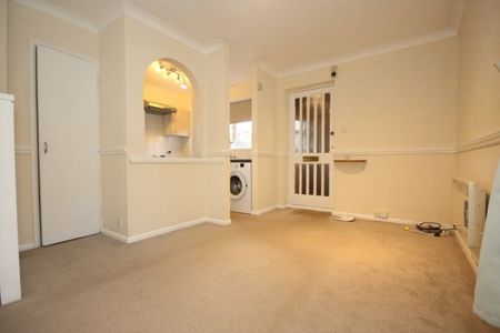 Hawkswell Walk, Woking - Photo 3