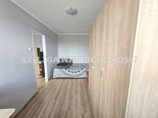 Gliwice, Śródmieście, OKOLICE PL. KRAKOWSKIEGO, C.O. Z SIECI, BALKON - Zdjęcie 1