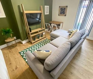 Thornes Road, L6 - Photo 2