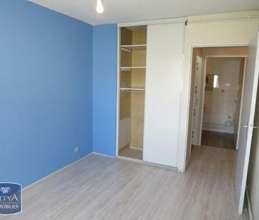 Location Appartement 4 pièces 80m² FONTAINE 38600 - Photo 2