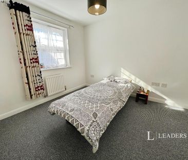 2 bedroom semi-detached house to rent - Photo 2
