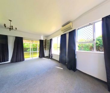 Waikanae - 3 Bedrooms - Photo 4