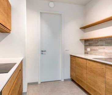 Appartement te huur in Kortrijk voor € 1.300 met 2 slaapkamers - Photo 5