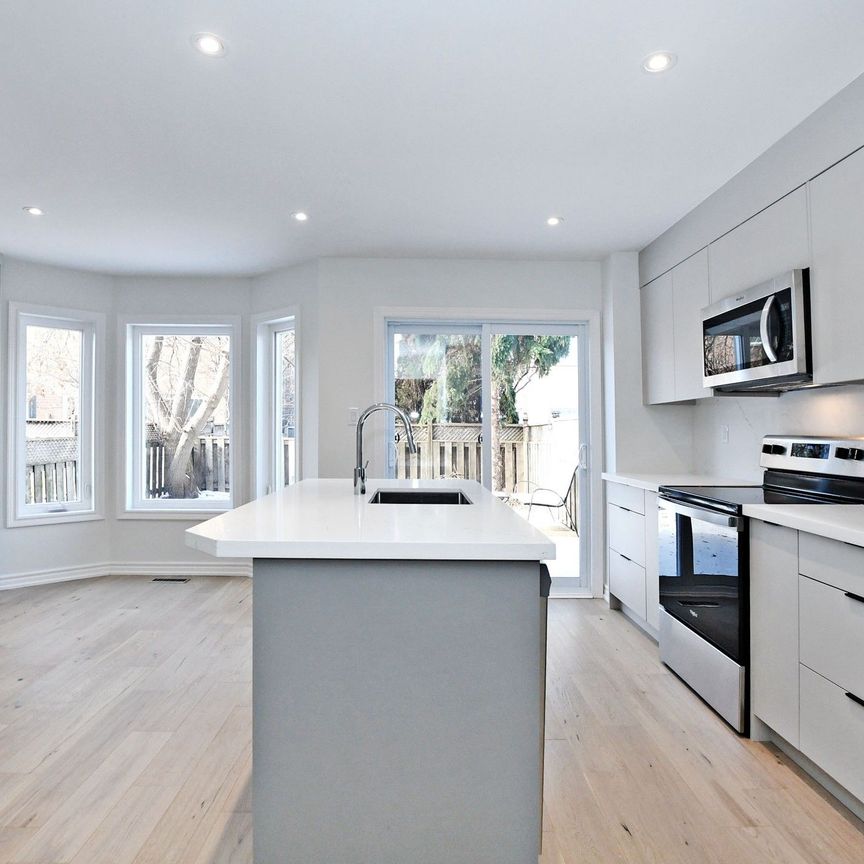 For Lease - 582 Skinner Avenue, Newmarket, Ontario - Photo 1