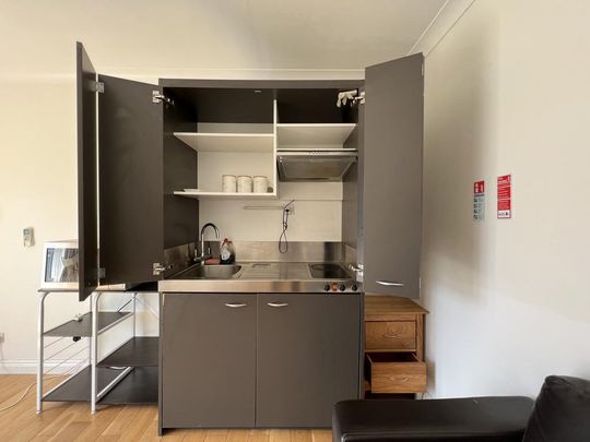 House share to rent - Photo 1