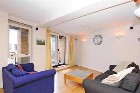 Studio Flat, Gun Place, E1W - Photo 2