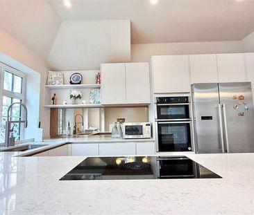 5 bedroom semi-detached house to rent - Photo 4