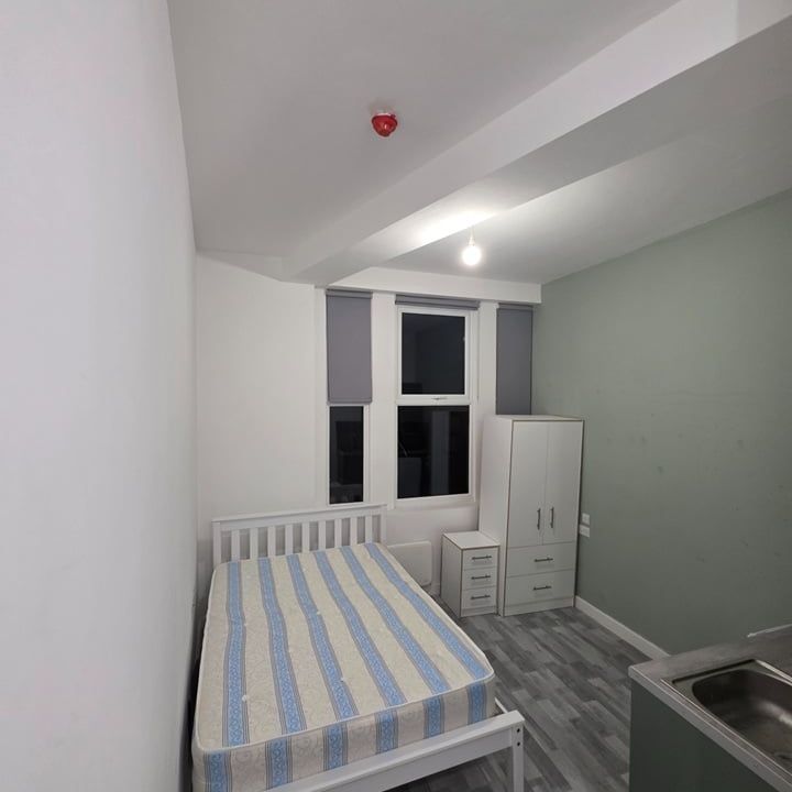 Studio Flat, Tottenham Lane, N8 - Photo 1