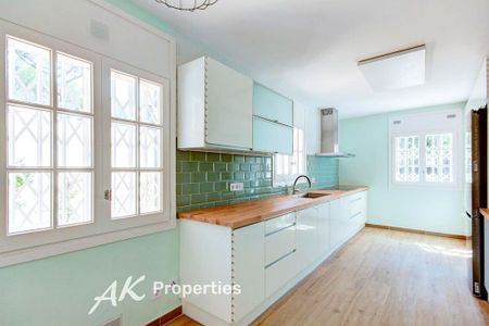 Luxury Villa for rent in Castelldefels, Catalonia - Photo 2