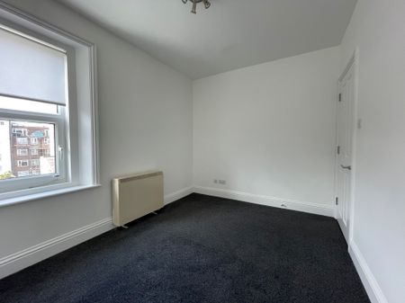 2 bedroom apartment to rent Wilmington Square, Eastbourne, BN21 - Photo 2